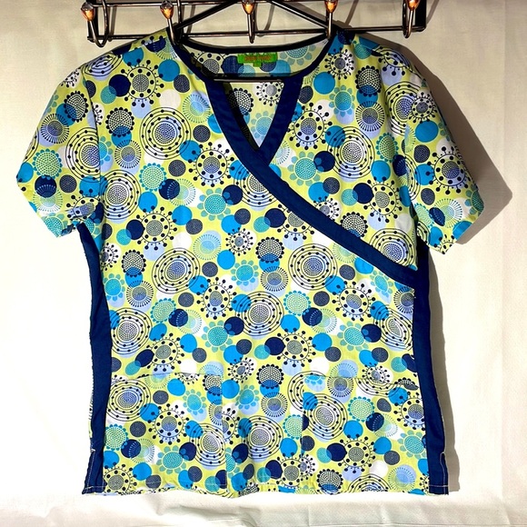 Green Town Scrubs Size L - Picture 1 of 3